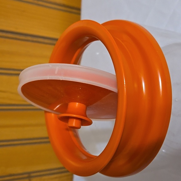 Vintage Tupperware 1477, Clear Acrylic Canister, Orange, Sealable Plunger Top - Picture 4 of 10